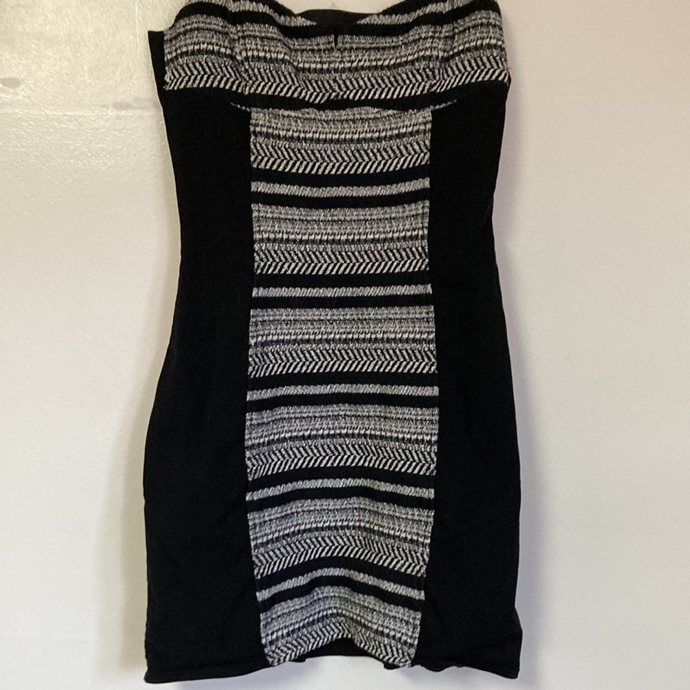 💕DIVIDED H&M DRESS💕 - Picture 5 of 11